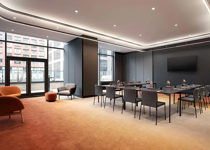 Canopy By Hilton Toronto Yorkville